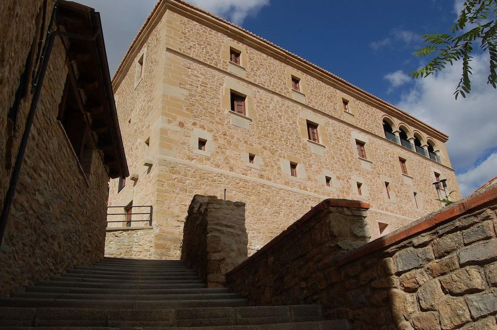 Hospederia Palacio De Allepuz Hotel Bagian luar foto