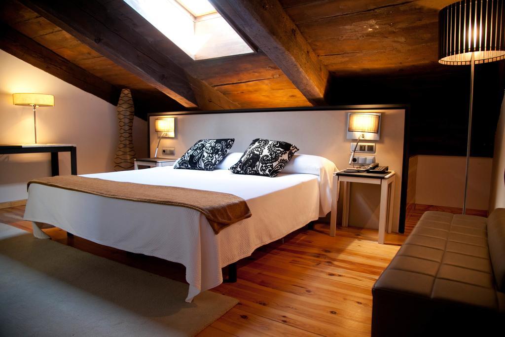 Hospederia Palacio De Allepuz Hotel Bagian luar foto
